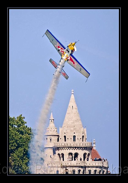 Red Bull Air Race Budapest 0016.jpg